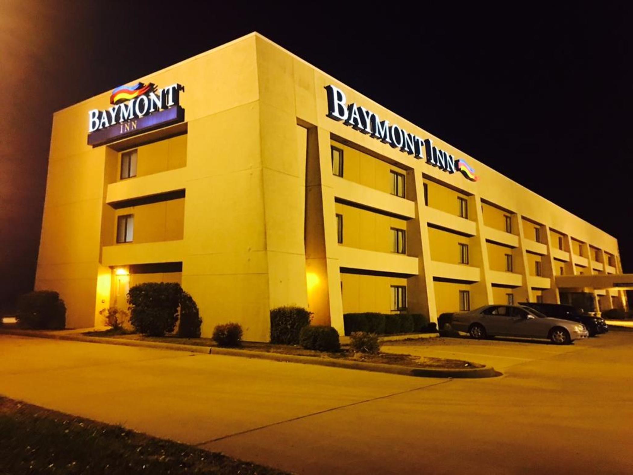 Baymont By Wyndham Paducah Hotel Exterior photo